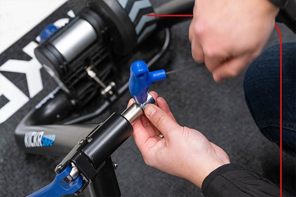 adjusting bolt on turbo trainer